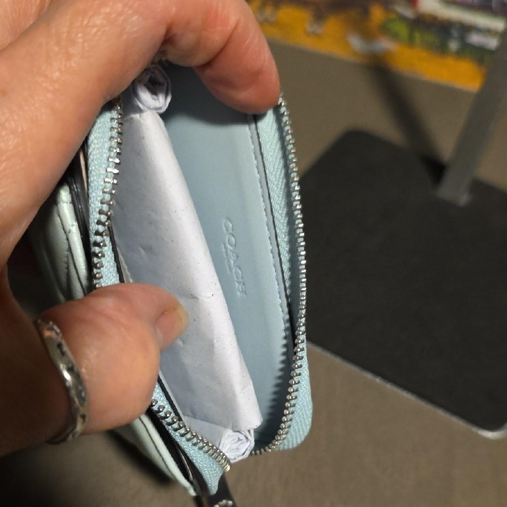 NWT Coach Quilted Wallet/Card Holder in Mint Green - Picture 6 of 6